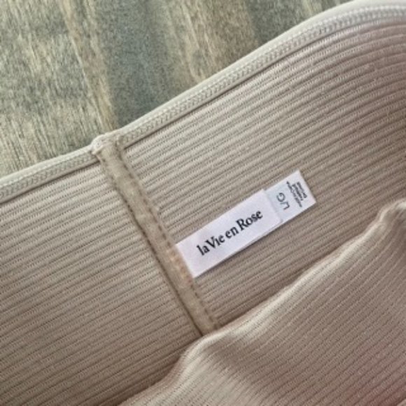 EUC La Vie En Rose Shapewear Shorts - Strong Support - Picture 3 of 4